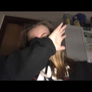 Meet your Posher, Sam